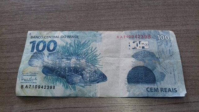 Ao sacar depósito, mulher recebe nota falsa de R$ 100 em loja de Vilhena e mobiliza polícia