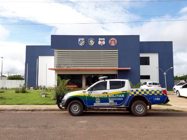 Durante operação da Polícia Militar, cliente e dono de “distribuidora” de entorpecentes são presos em Vilhena