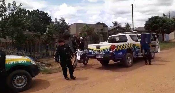 Dupla assalta oficina de motos na Melvin Jones; polícia apreendeu moto usada no crime