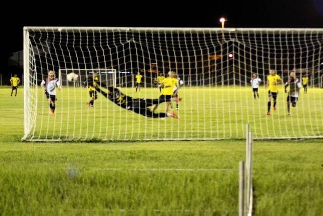 Com gol de pênalti no primeiro tempo, Vilhenense vence apertado jogo treino contra equipe local