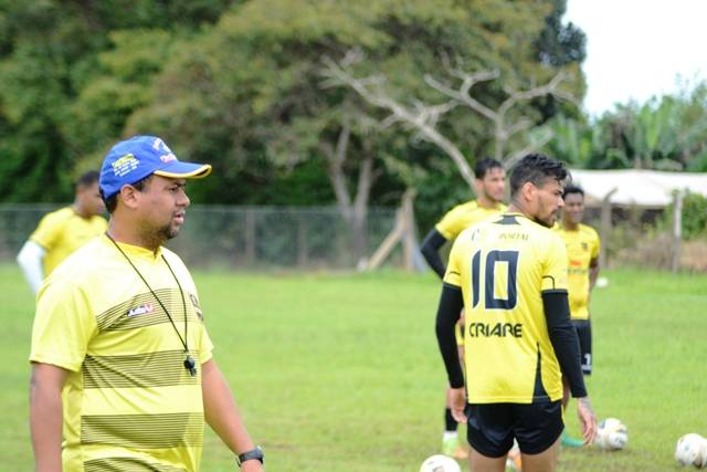 Na semana que antecede a estreia no Estadual, Vilhenense faz ajustes táticos e treina finalizações