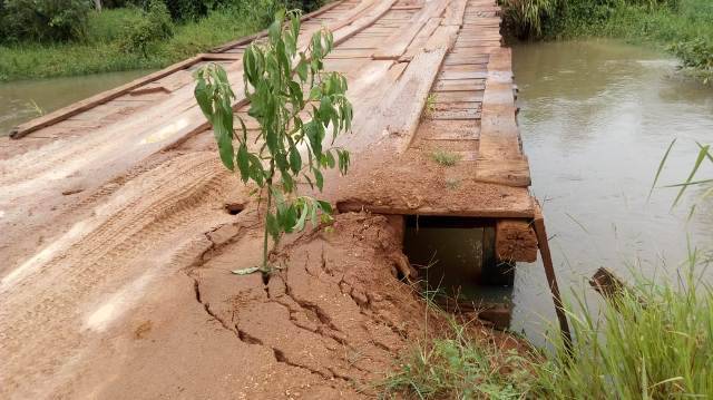 Chuvas atrasam colheita de soja, danificam pontes e estradas e causam prejuízos na região de Cerejeiras