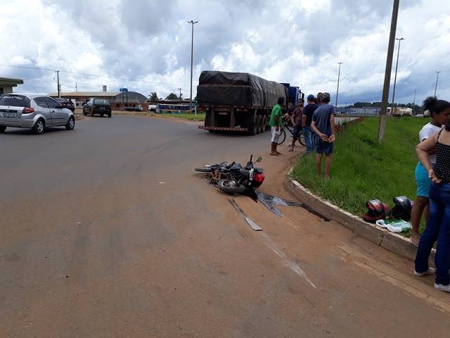 Raladas, mas vivas: mulheres escapam da morte pulando de moto esmagada por carreta em Vilhena