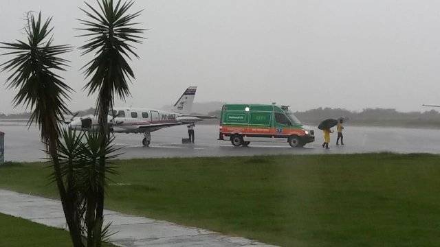 Jornalista usa o Facebook para relatar drama de bebê e da própria mãe de 78 anos em aeroporto de Vilhena