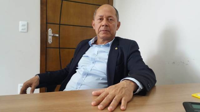 Deputado federal visita Vilhena, assume estilo “bom de briga” e manda recado a prefeitos: “acabaram os esquemas”