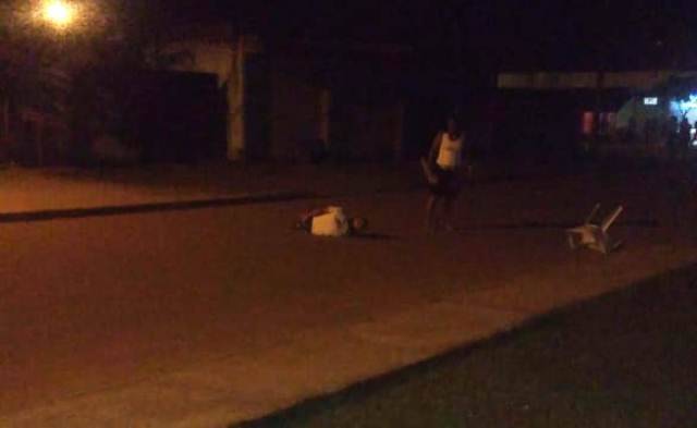 Vilhena: homem bêbado e enfurecido tenta agredir a própria mãe, que reage e o atinge com uma paulada na cabeça