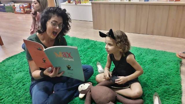 Vilhena: livraria adota programação de carnaval com contação de história sobre a maior festa popular do Brasil
