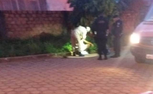 Inconsciente após ser agredido com tijoladas na cabeça em Vilhena, homem é resgatado e levado para hospital