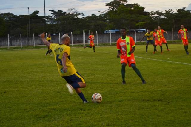 Barcelona sofre quinta derrota no Estadual e segue sob risco de rebaixamento
