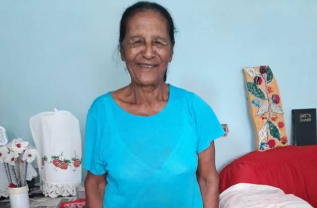 Enquanto beneficiários alugam casas populares em Vilhena, mulher de quase 90 anos implora por moradia