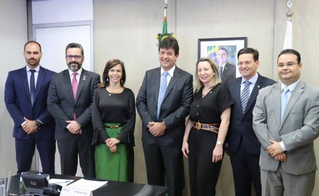 Deputada Jaqueline Cassol defende médicos brasileiros formados no exterior e comemora divulgação do Revalida