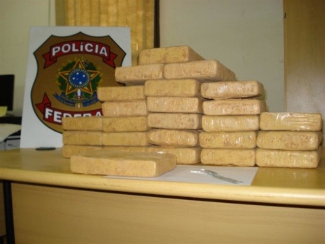 PF APREENDE CARRETA DE RONDÔNIA COM 252 QUILOS DE COCAÍNA EM SP