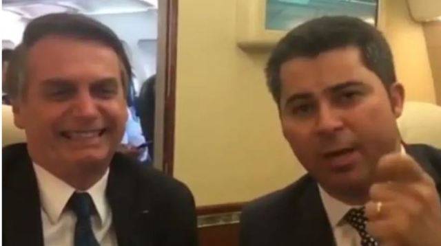 ASSISTA: em vídeo ao lado de senador, Bolsonaro desautoriza ação do Ibama contra madeireiras em Rondônia