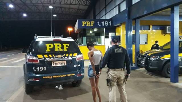 Acreana flagrada com 4 kg de cocaína pela PRF em Vilhena alega gravidez de risco, mas justiça mantém prisão