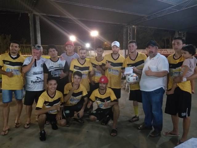 Torneio Aberto da Escola Flamengo atrai 20 equipes, quatro delas femininas