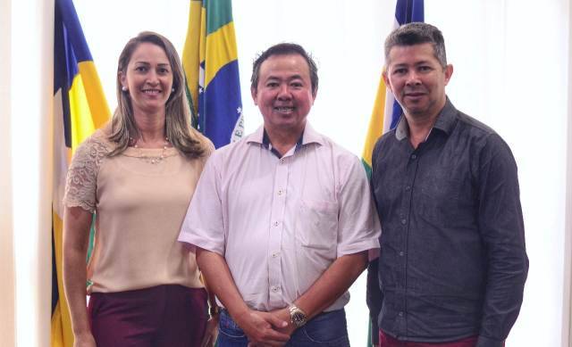 Após dois meses, pastor evangélico deixa chefia de gabinete para se dedicar a igreja em Vilhena e é substituído por advogada