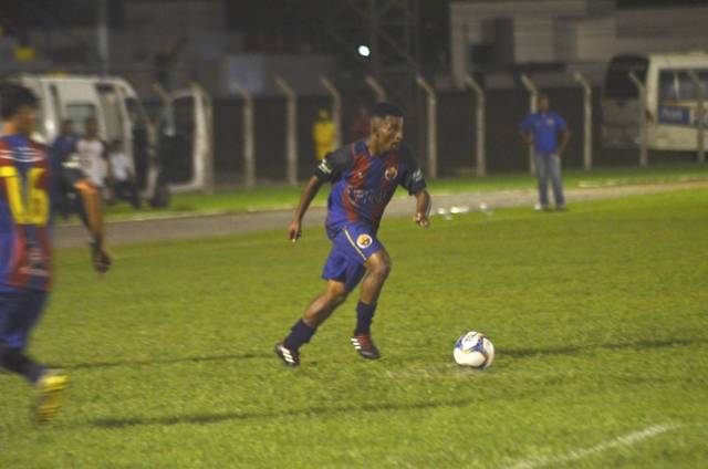 Barcelona abre o placar em Boa Vista, mas acaba goleado pelo São Raimundo-RR