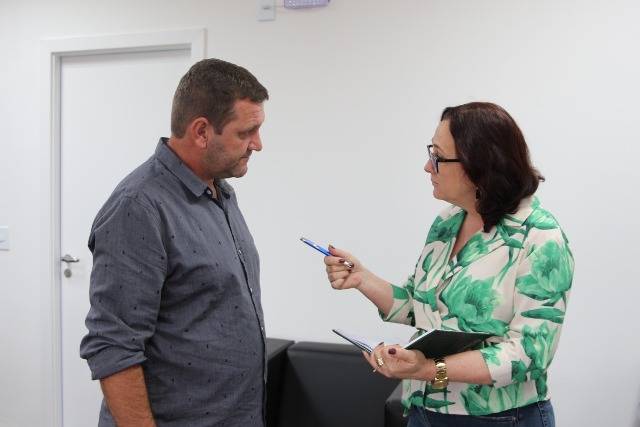 Irmão de deputado villhenense assume Secretaria de Obras em Cerejeiras; irmão de prefeita vai para Agricultura