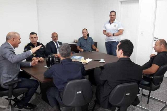 Deputado Ezequiel Neiva destaca aprovação de Projeto de Lei que ajusta carreira de policiais e bombeiros militares