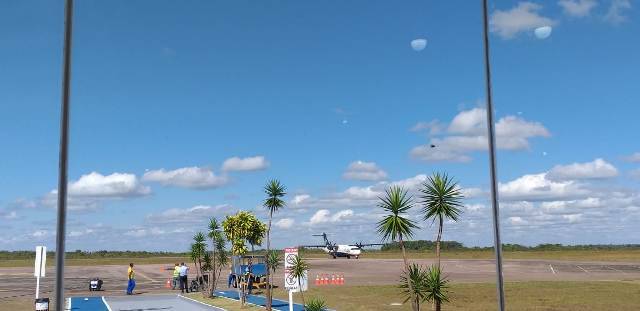 Avião é obrigado a arremeter e fazer novo sobrevôo na cidade ao tentar pousar no aeroporto de Vilhena