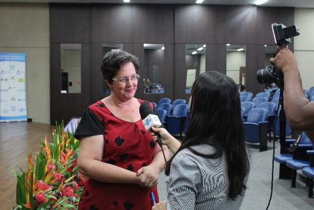 Professora de escola rural em Vilhena recebe Prêmio Sebrae de Educação Empreendedora na capital