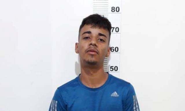 Vilhena: polícia prende e divulga foto de rapaz que assaltou mulher usando faca e pede que outras vítimas façam reconhecimento