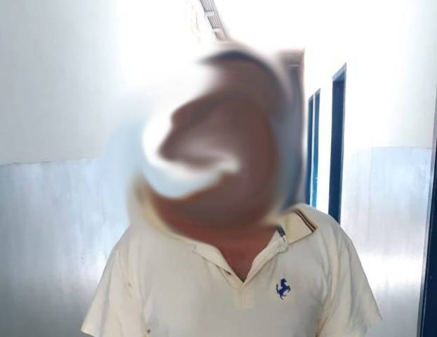 Em cidade vizinha, comerciante acusado de abusar de menina de 8 anos presta depoimento, paga fiança e é liberado