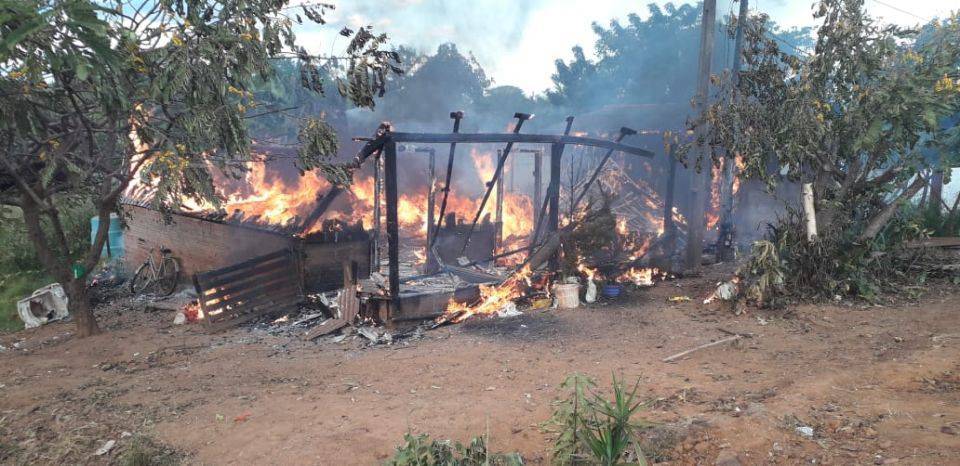 Igreja Adventista do 7º Dia de Vilhena faz campanha de doações para ajudar família de Colorado que perdeu tudo em incêndio