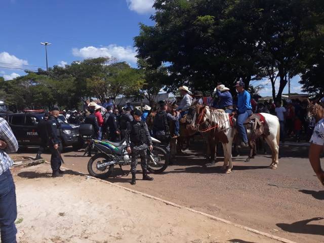 Vilhena: ao comentar chicotada em PM, universitária posta ofensa contra policial e depois apaga perfil no Facebook