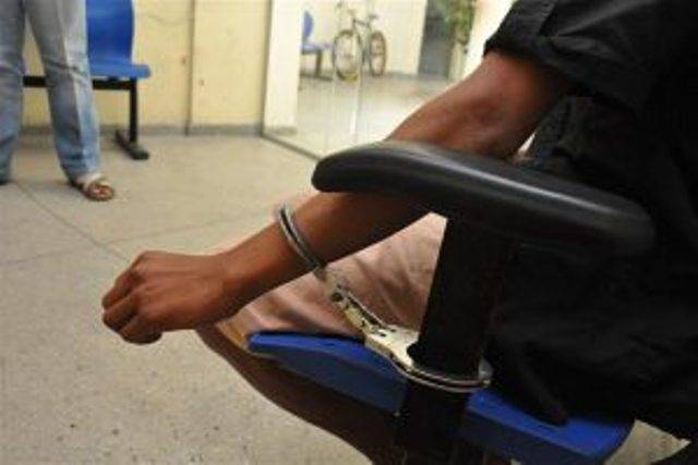 Condenado a 9 anos por homicídio em Vilhena, foragido tenta registrar queixa na polícia e é preso no Mato Grosso
