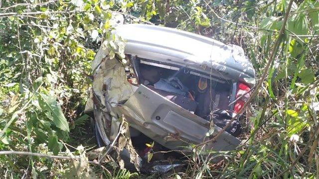 Morador de Rondônia, rapaz de 19 anos morre após carro capotar e despencar em ribanceira no Mato Grosso