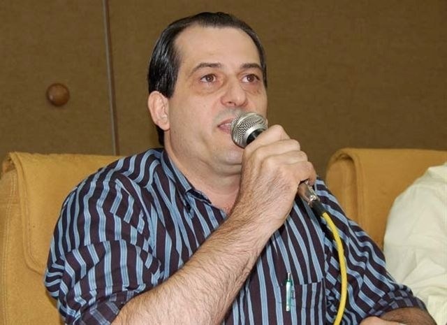 IMPUGNADO, PASTORE DESISTE DA CAMPANHA E ESTUDA APOIO A SUBSTITUTO