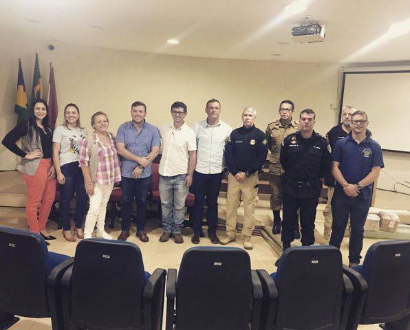 Autoridades se reúnem para enfrentar problemas que se agravam em Vilhena: moradores de rua e invasão de “andarilhos”
