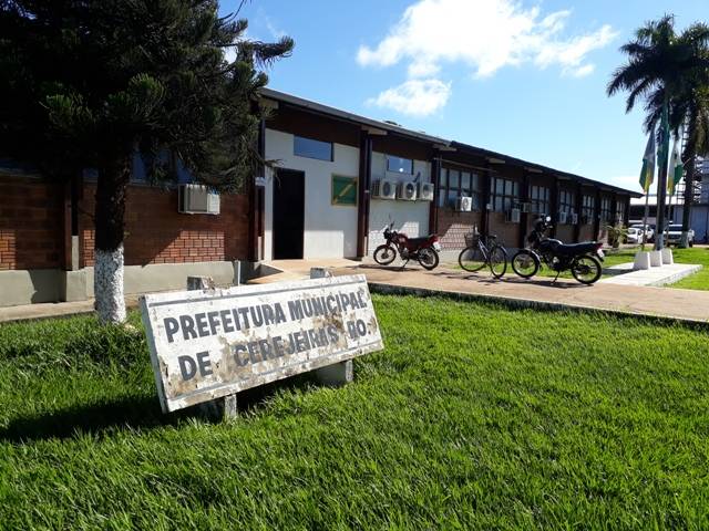Com programa ambiental, prefeitura aboliu copos descartáveis para funcionários públicos em Cerejeiras