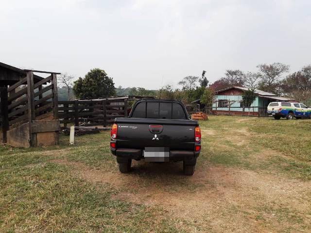 Resgatada pela polícia na área rural de Chupinguaia, mulher apanhava e era mantida amarrada pelo marido