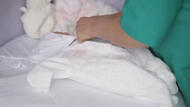 Menina que comoveu Rondônia ao nascer dentro de vaso sanitário e ser salva por Bombeiro em Vilhena vai voltar para casa