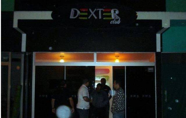 Em cidade vizinha, justiça manda “fechar” boate e multa empresário por vender ingressos e bebidas a menores