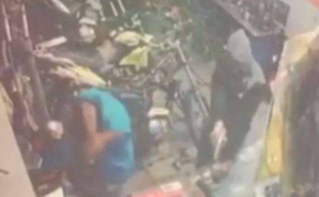 CENAS FORTES: vídeo mostrando suposto assassinato brutal em Cacoal viraliza; leitor pede e FOLHA DO SUL ON LINE investiga