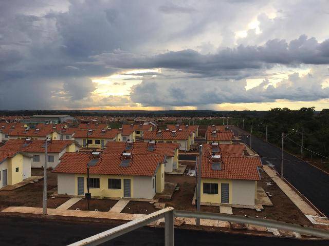 Contemplados se irritam com demora para entrega de casas populares; responsável pelo programa explica atraso