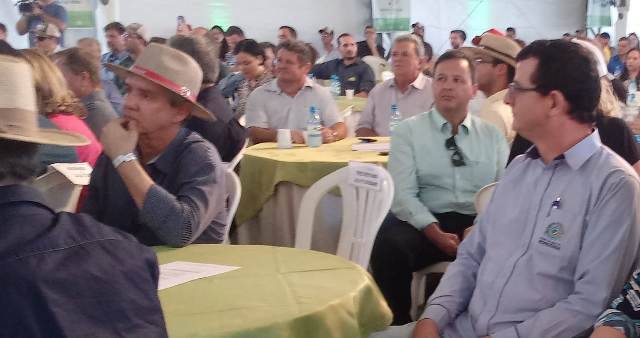 ÁUDIO: durante evento oficial em Vilhena, governador ignora Bagattoli e revela que clima azedou de vez entre os dois