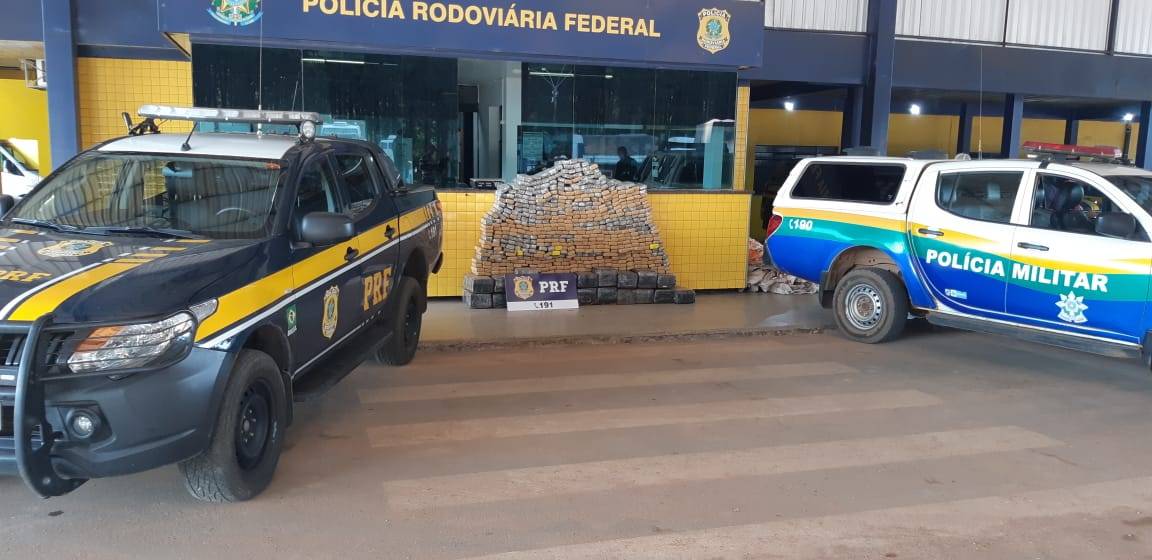Caminhoneiro é preso por agentes da PRF entrando em Rondônia com carregamento de 648 quilos de maconha