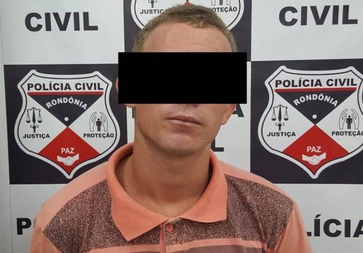 Rapaz de 24 anos aplica golpe em mercearia, é desmascarado, tenta fugir e é preso por policial de folga