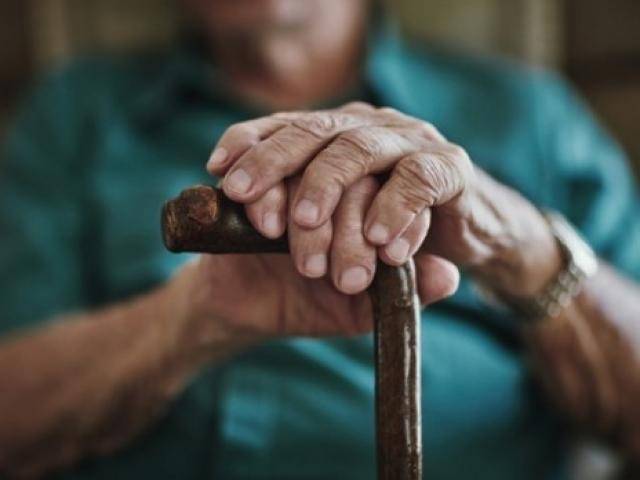 Mulher presa em Vilhena por matar o marido a tiros no RS é acusada de furtar viúvo de 95 anos na cidade