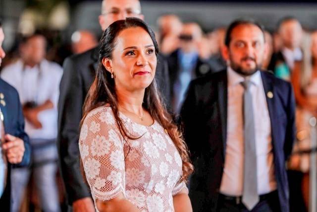 Deputada Rosangela Donadon parabeniza e homenageia professores do Estado de Rondônia