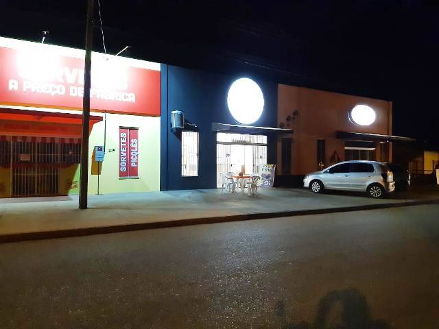 Ladrão devolve celular de empresário, pede desculpas e tenta justificar: “só tô assaltando porque precisava muito desse dinheiro”