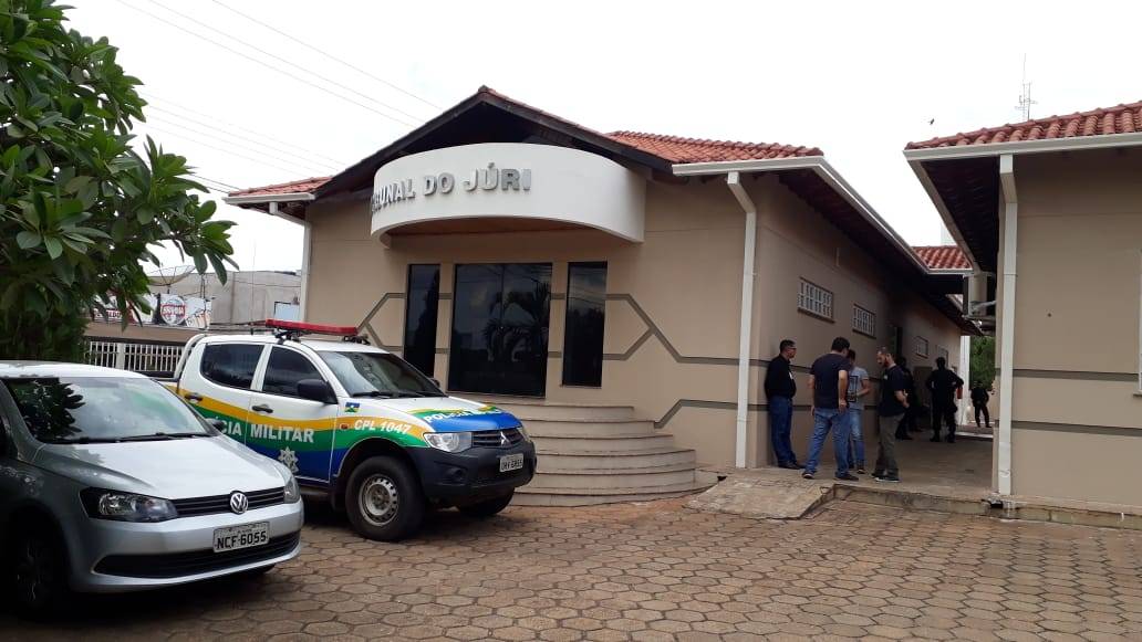 Julgado pela segunda vez, acusado de matar namorada adolescente é condenado a 14 anos e não poderá recorrer em liberdade