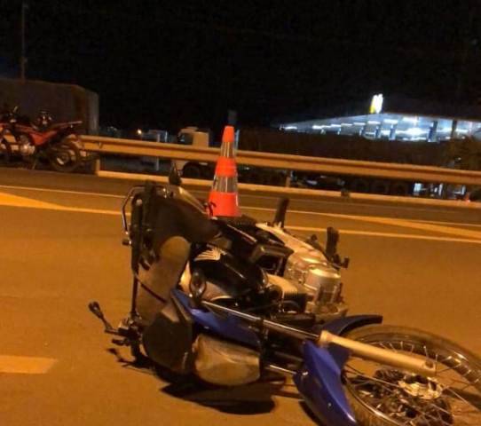 Rapaz de 18 anos que se envolveu em acidente de moto na BR 364 sofre morte cerebral antes da chegada de UTI aérea