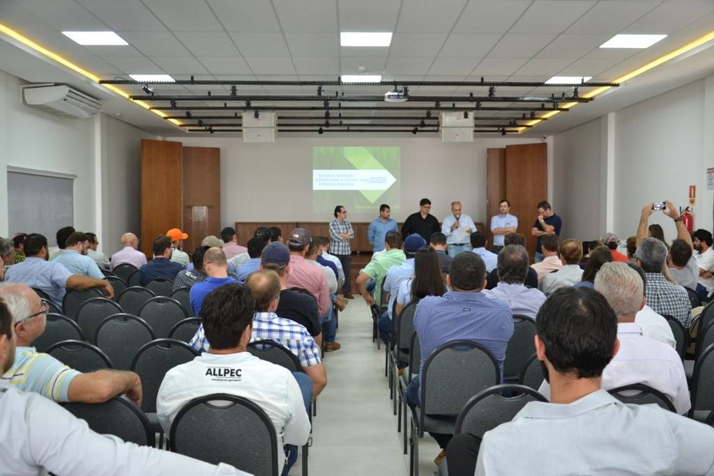 Pecuaristas se reúnem, em Vilhena, para debater fim da vacina contra Febre Aftosa em Rondônia