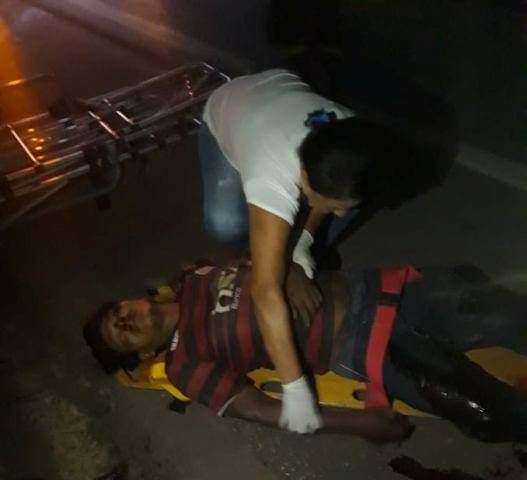 VÍDEO: carreta conduzida por vilhenense é atingida por moto na BR 174 e indígena de cidade vizinha fica em estado grave