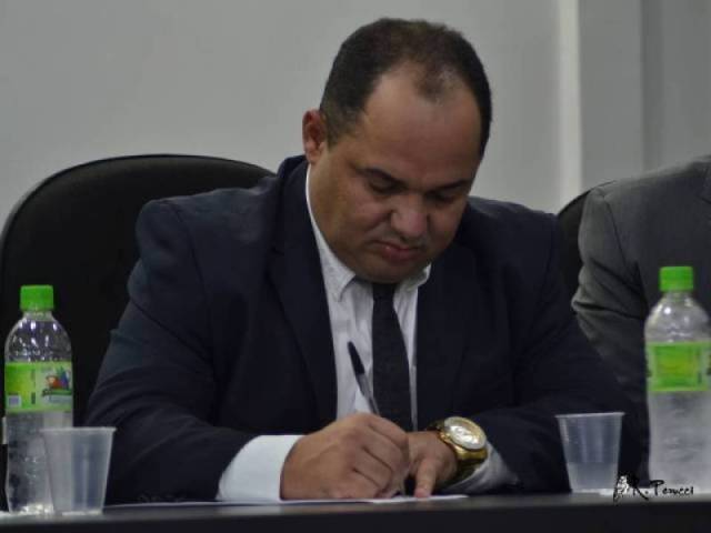 Presidente da Câmara reage a publicação de vereador no Facebook e acusa colega de usar  “conduta perversa”